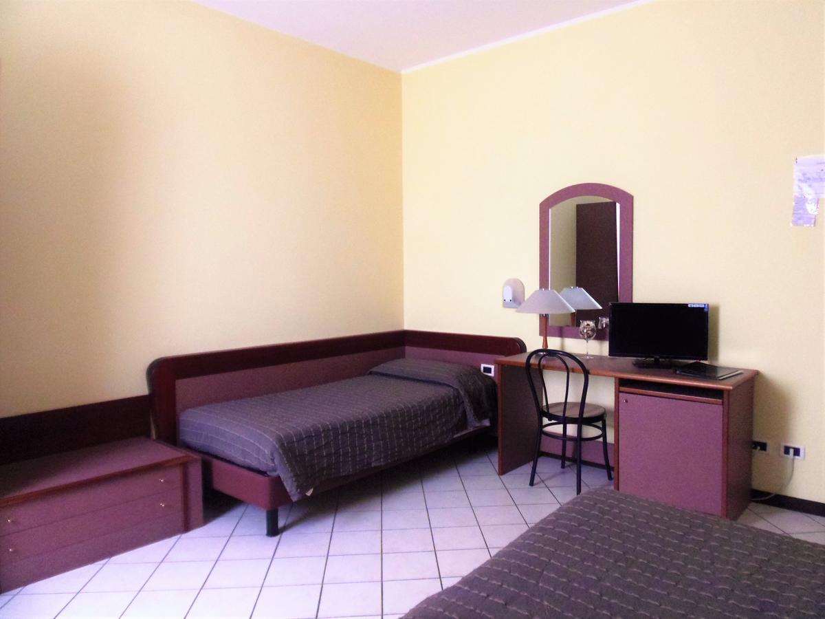 Albergo Sirena Bazzano Luaran gambar